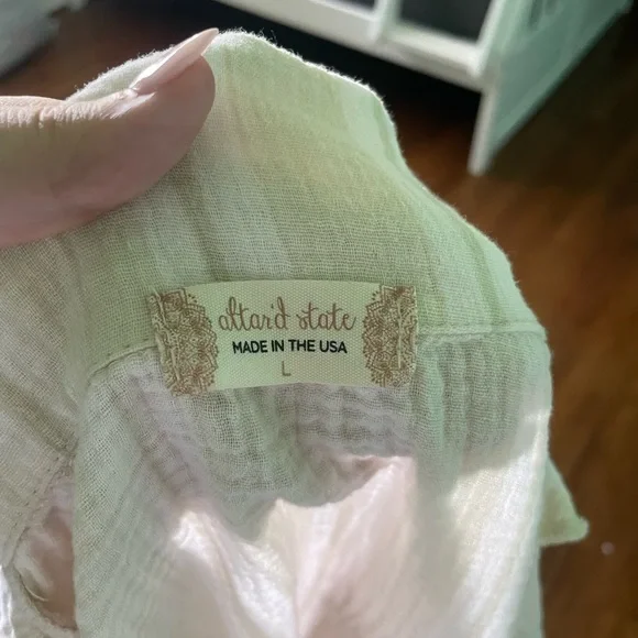 short-sleeved stripped linen button down - Picture 4 of 4